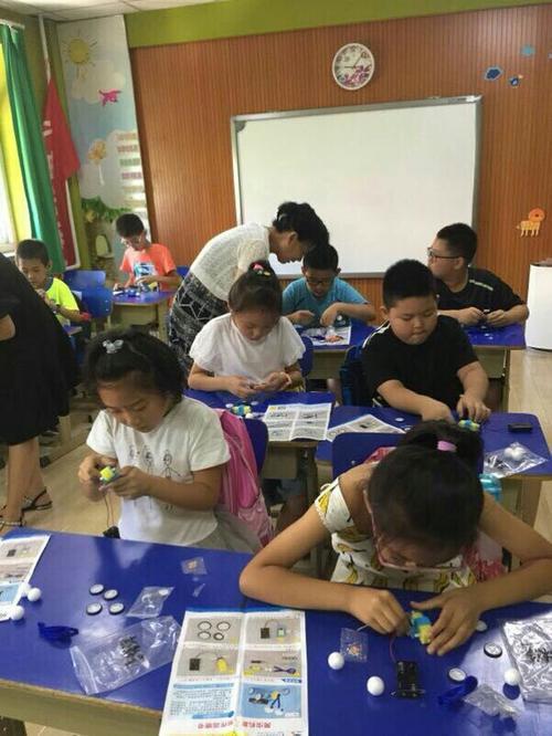 找準(zhǔn)家長(zhǎng)痛點(diǎn)，激活暑期托管服務(wù)生命力